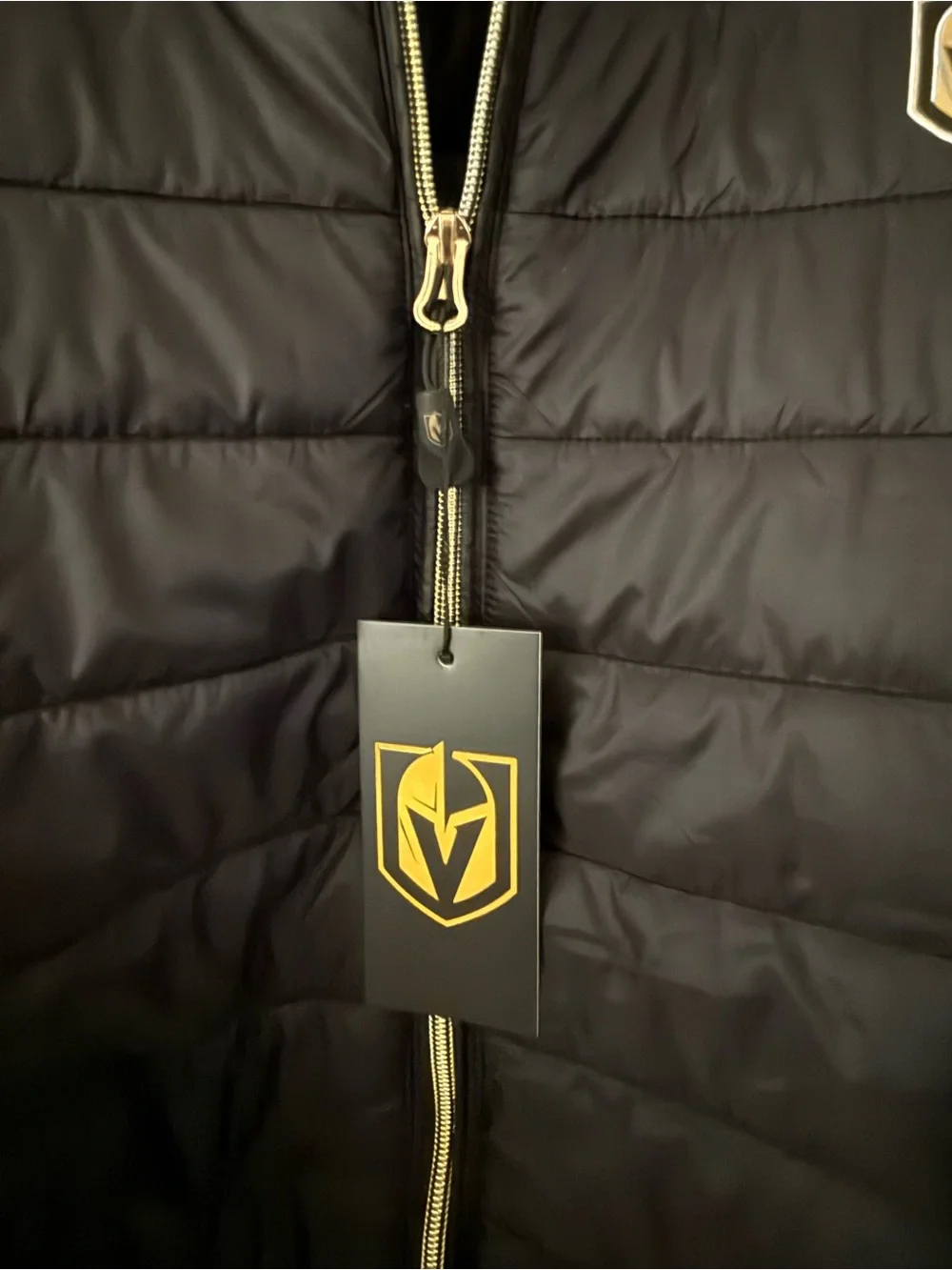 Vegas Golden Knights: (Medium) Black Logo Quilted Puffer Jacket NWT
